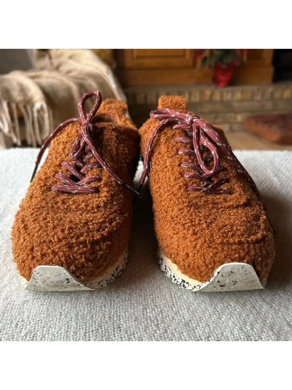 Rag & Bone Retro Runner 385 Sherpa Edition Size 38